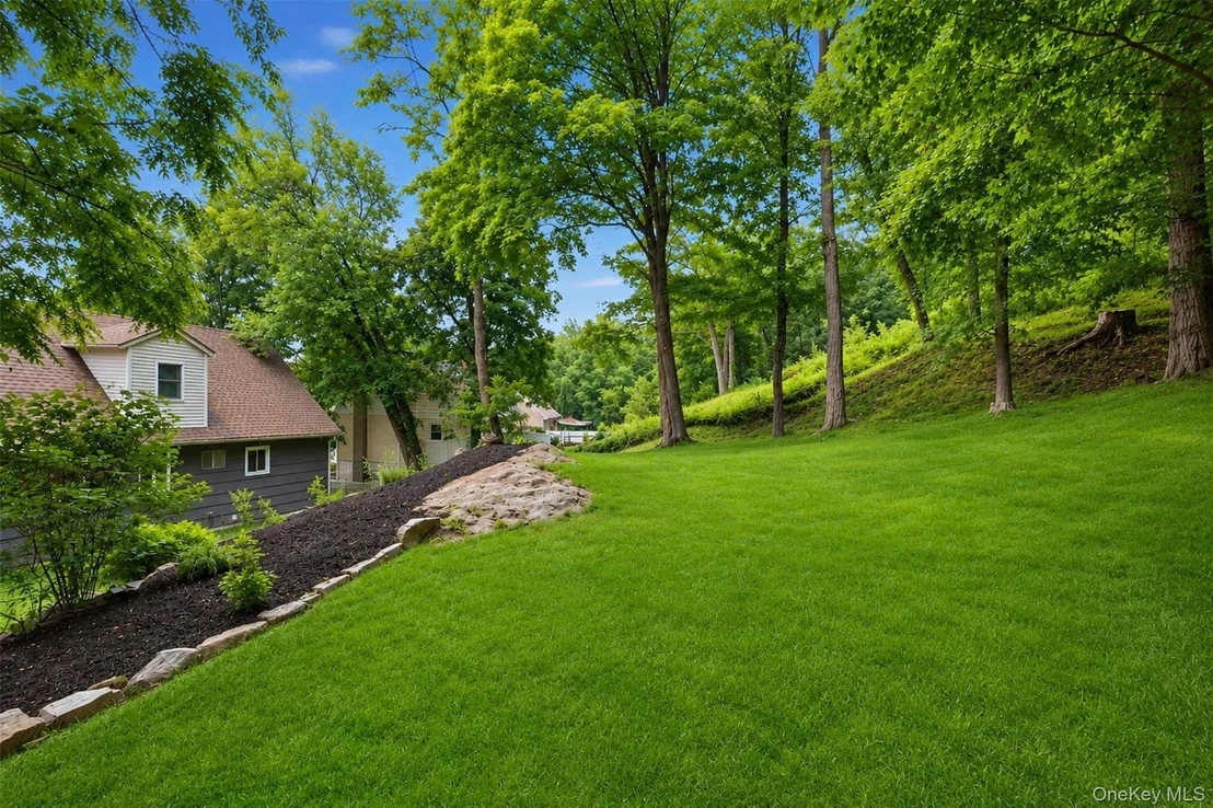Photo of 42 Pershing Avenue