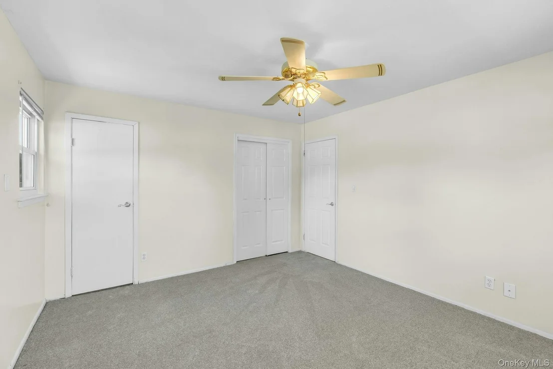 Photo of 258 Lafayette Road