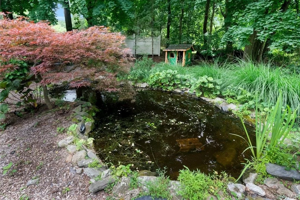 Photo of 312 Quaker Road