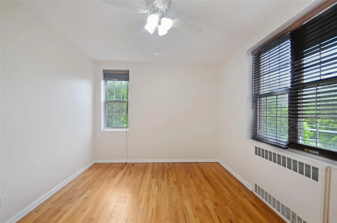 Photo of Unit A31 at 790 Bronx River Road