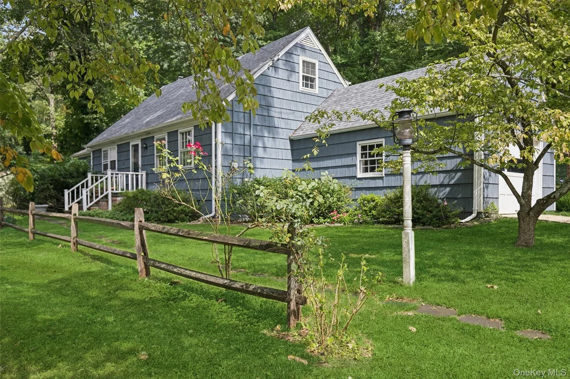 Photo of 10 Goose Hill Road