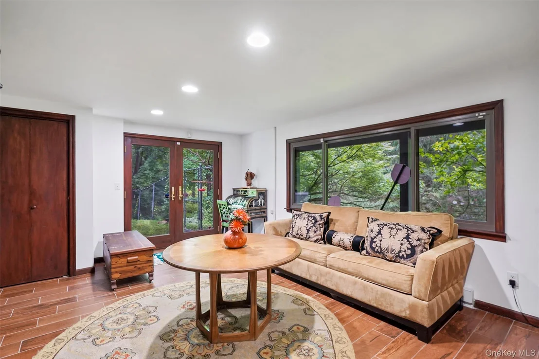 Photo of 19 Annarock Drive