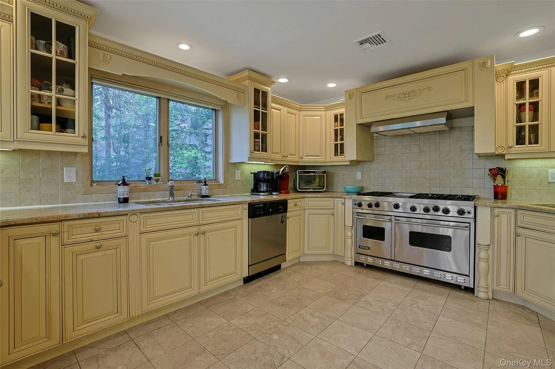 Photo of 6 Treeline Terrace