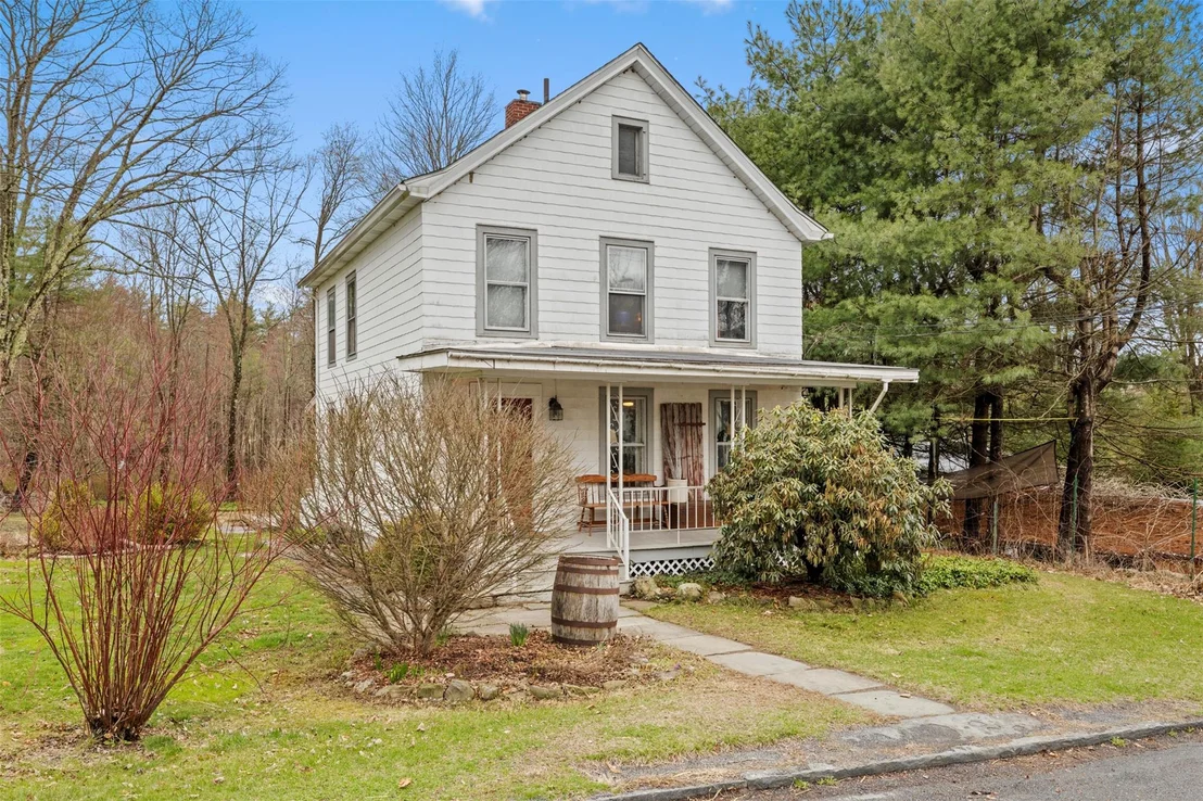 Photo of 11 Maple Street
