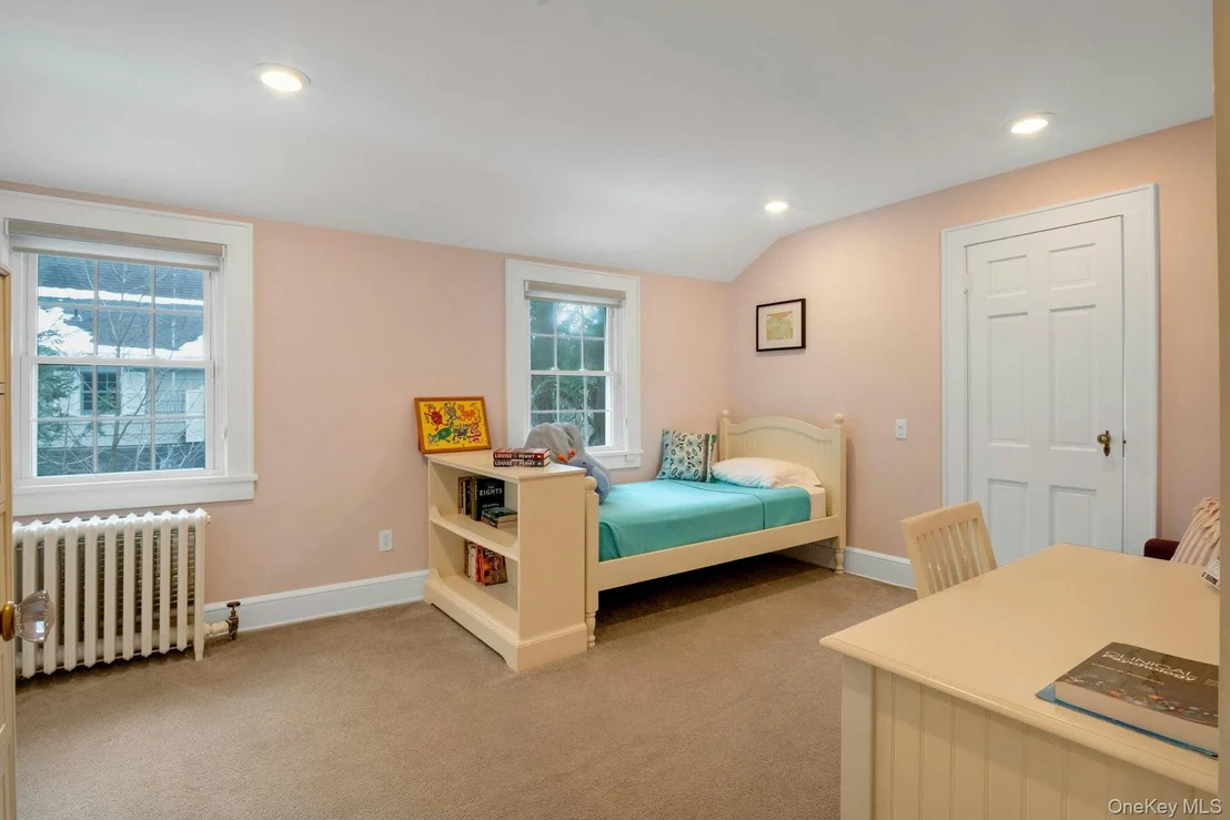 Photo of 25 Maple Road