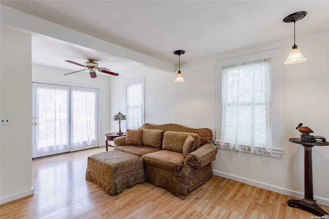 Photo of 164 Wilson Boulevard