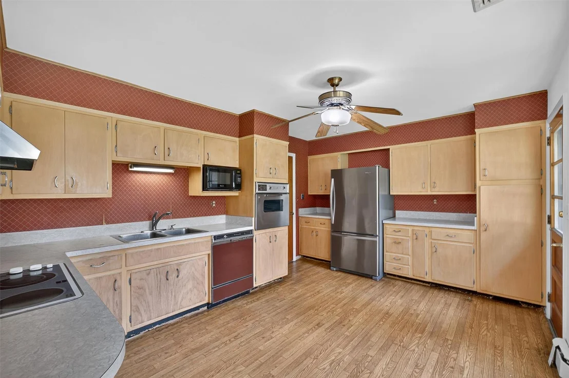 Photo of 21 Sunnycrest Road