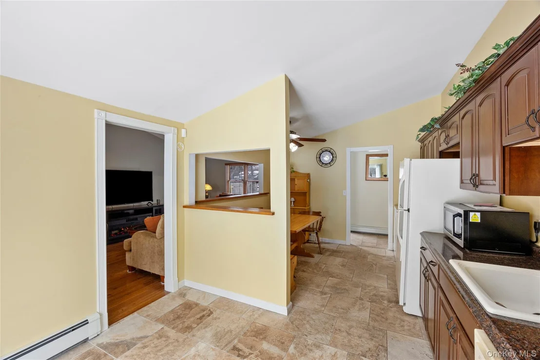 Photo of 137 Riverside Avenue