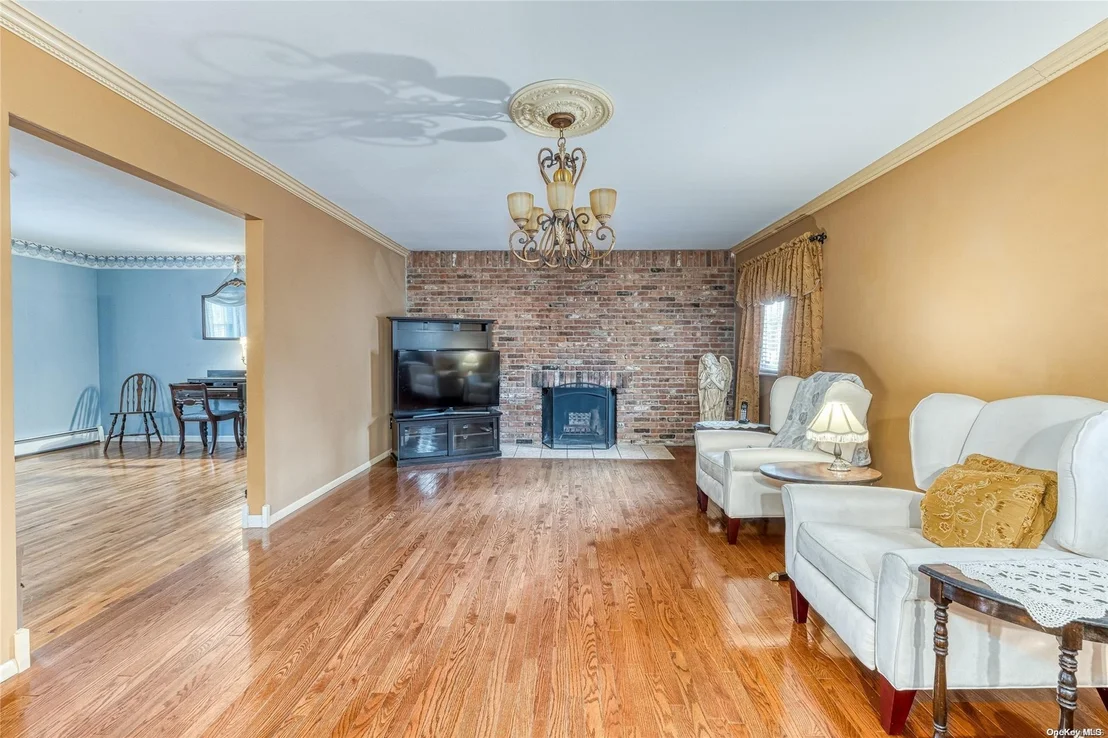 Photo of 86 Montgomery Avenue