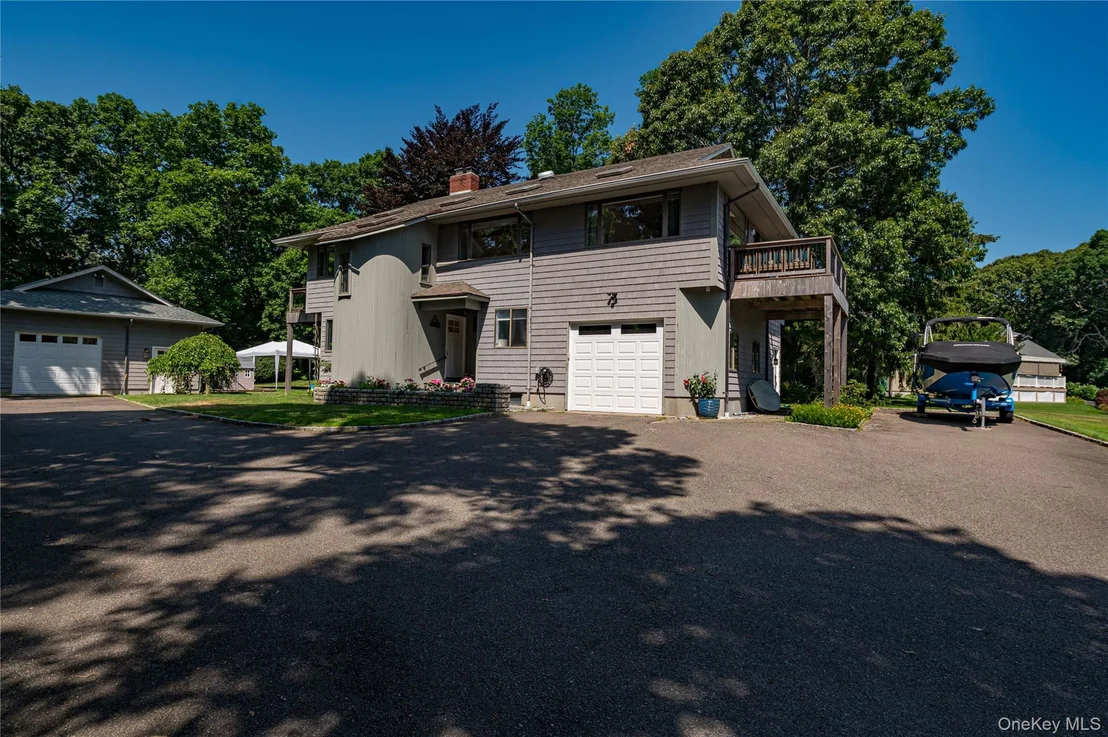 Photo of 81 Manor Lane