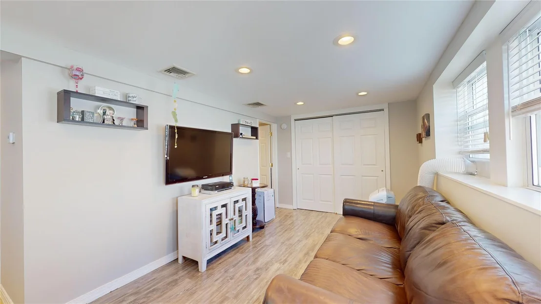 Photo of 5 Eleanor Road