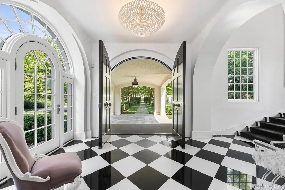 Photo of 73 Park Drive S