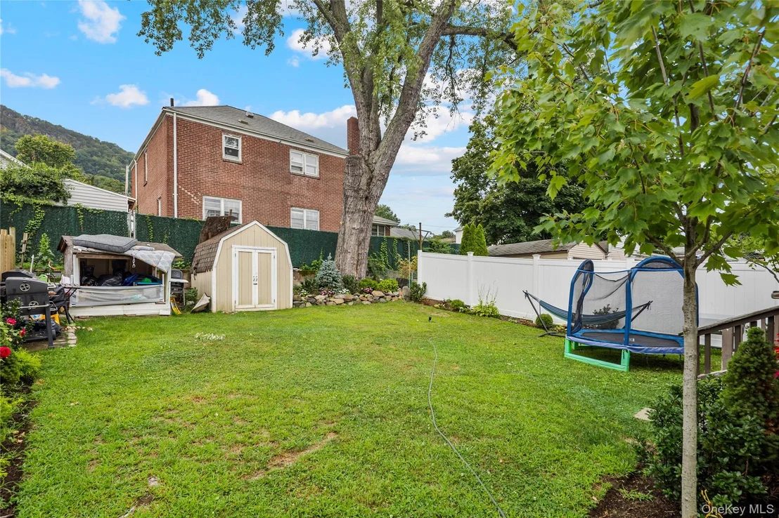 Photo of 64 Maple Avenue