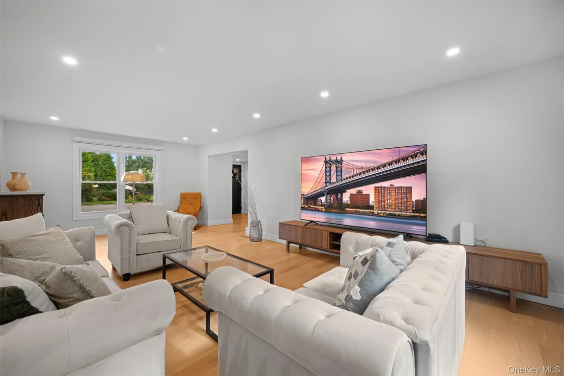 Photo of 20 Chestnut Drive