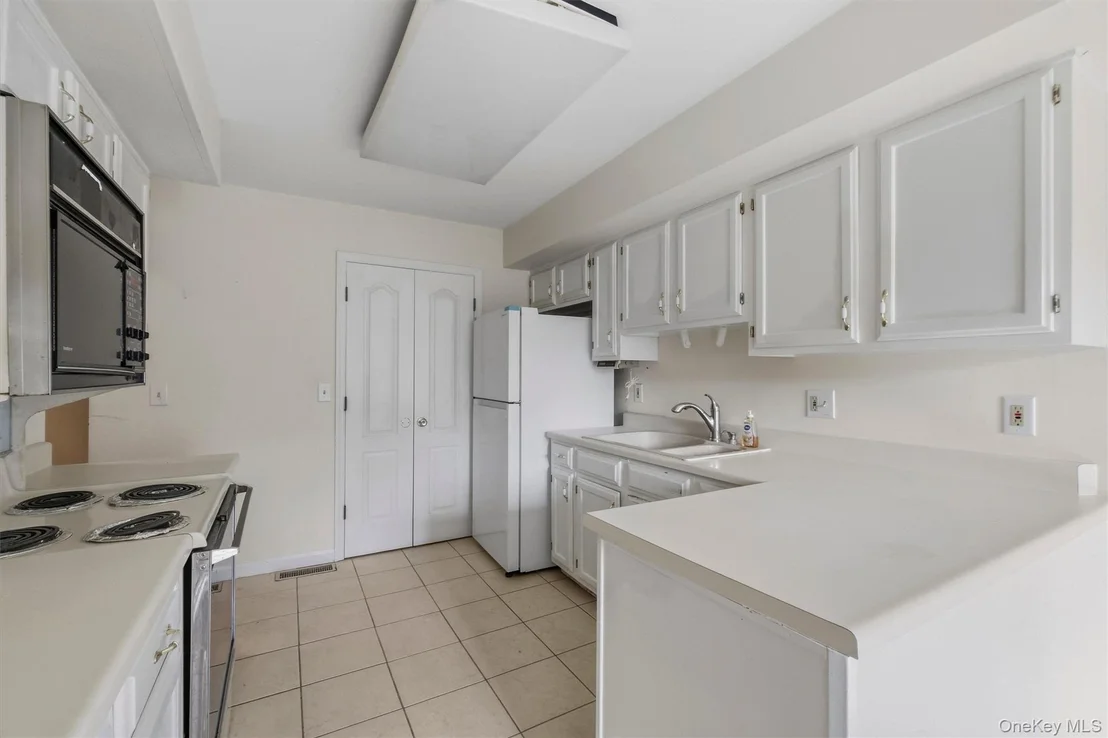 Photo of 14 Glen Eagles Drive
