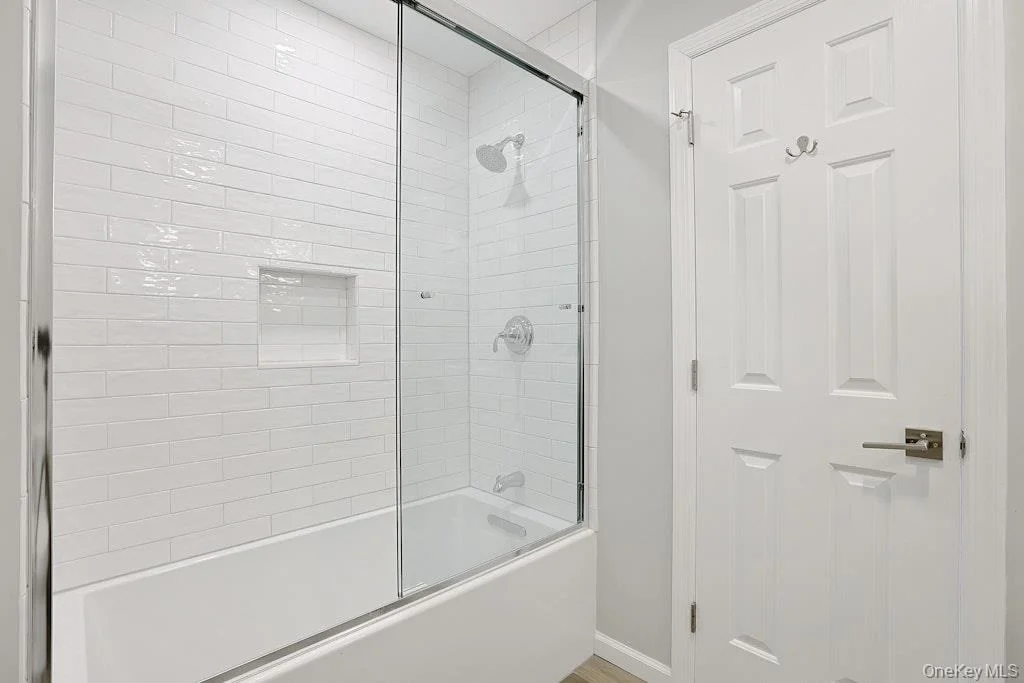 Photo of 1502 Regent Drive