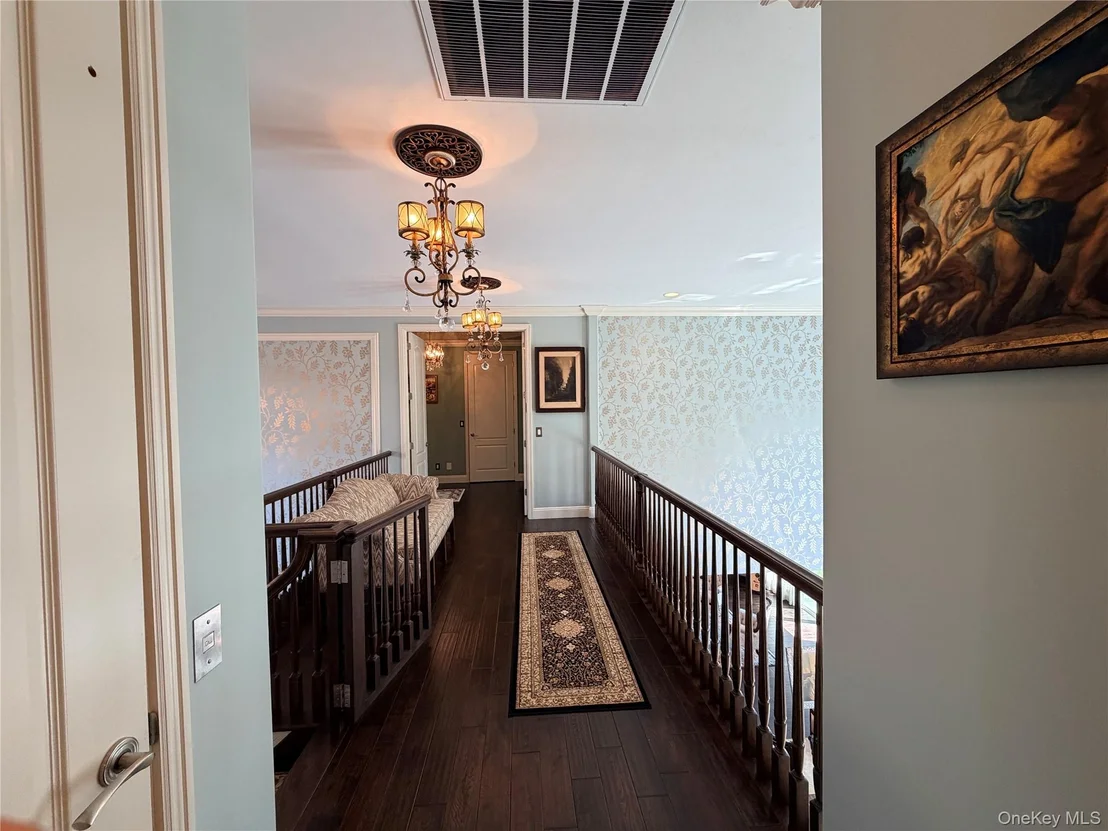 Photo of 38 Hamlet Woods Drive