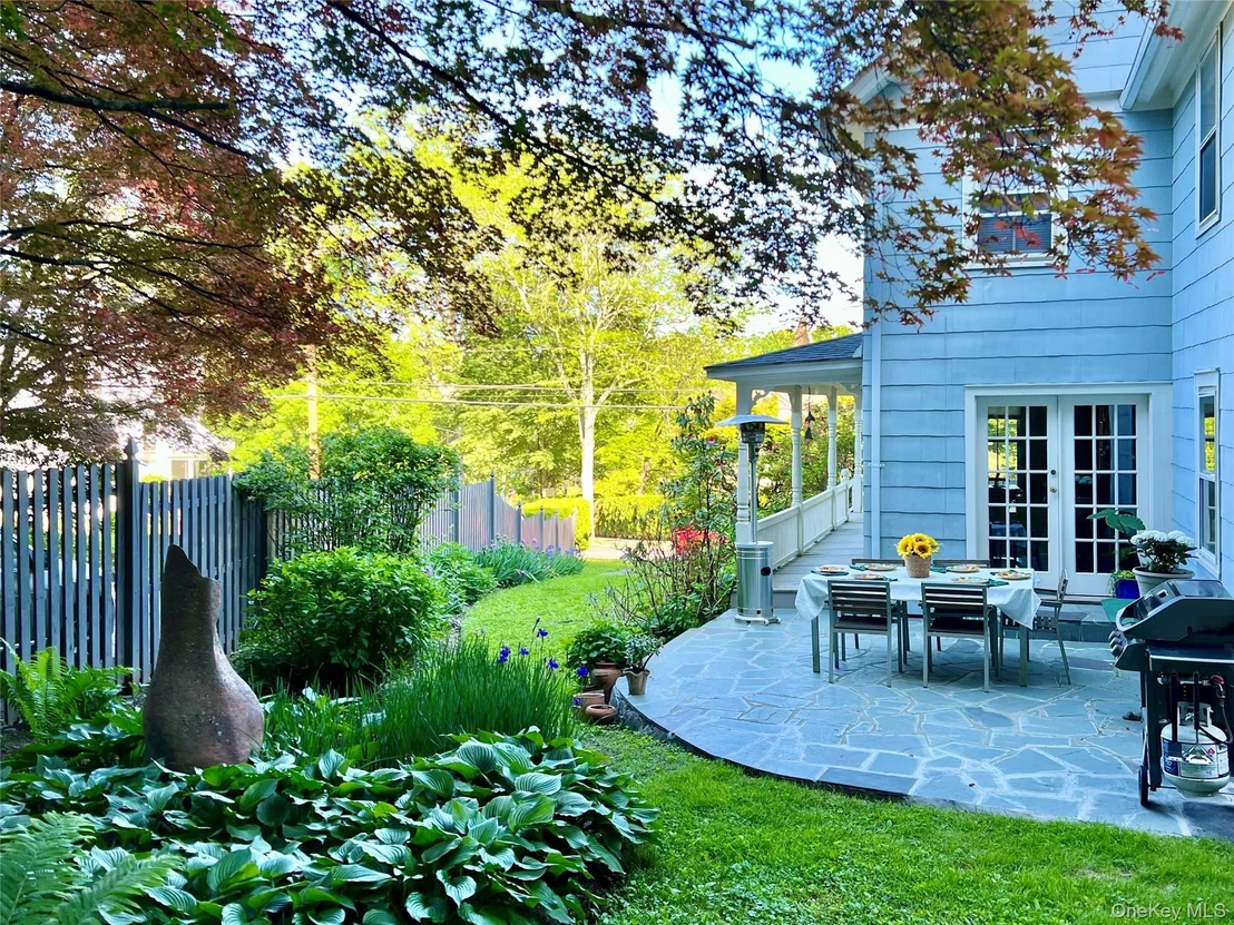 Photo of 95 Edgemont Road