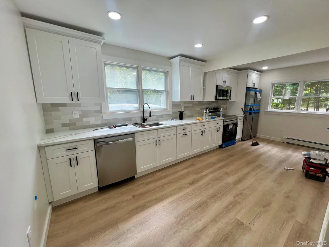 Photo of 100 Maple Lane