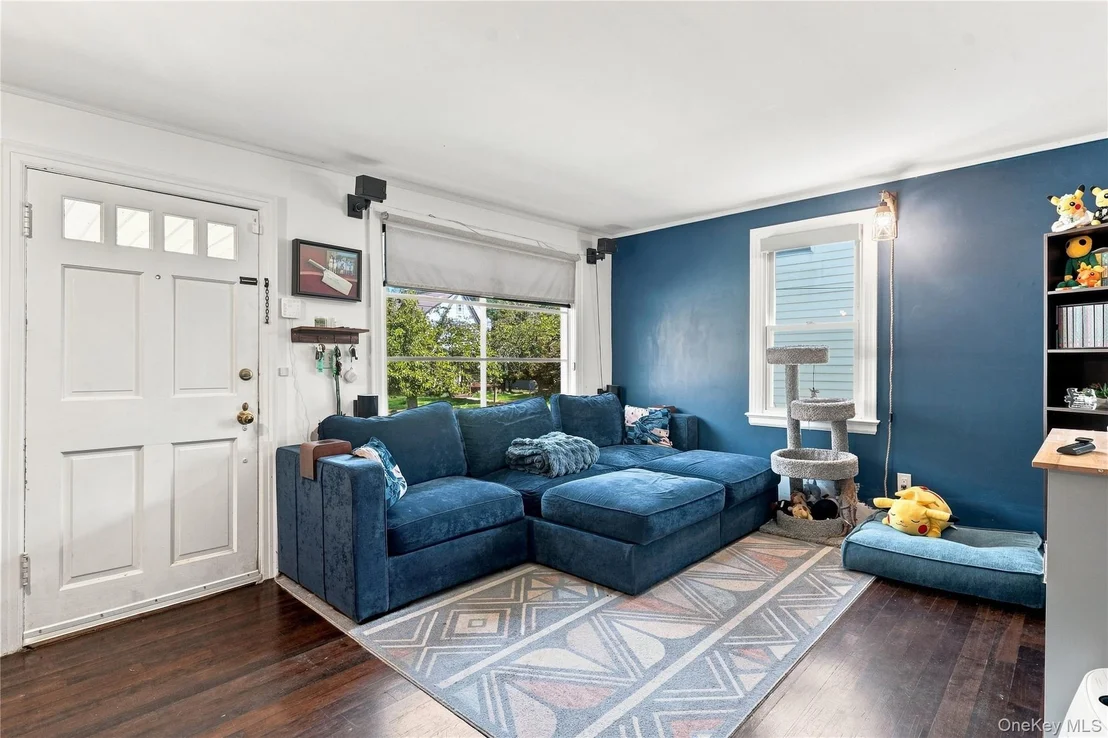 Photo of 18 Underhill Avenue