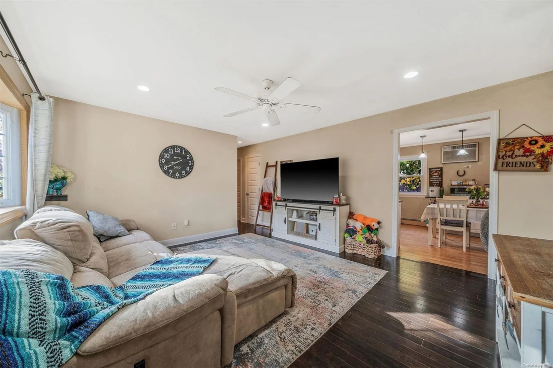 Photo of 19 Arrowhead Drive