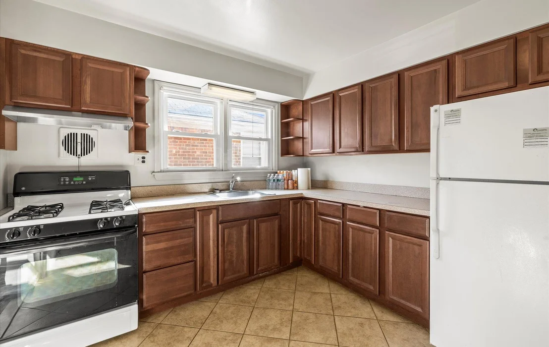 Photo of 154-04 Willets Point Blvd