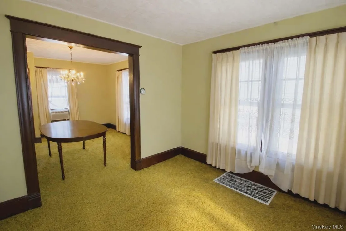 Photo of 409 Baker Street