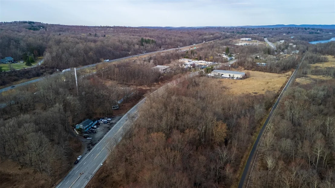 Photo of 3918 Danbury Road