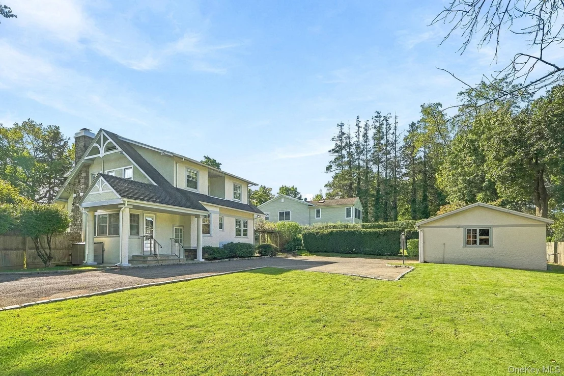 Photo of 1239 Post Road