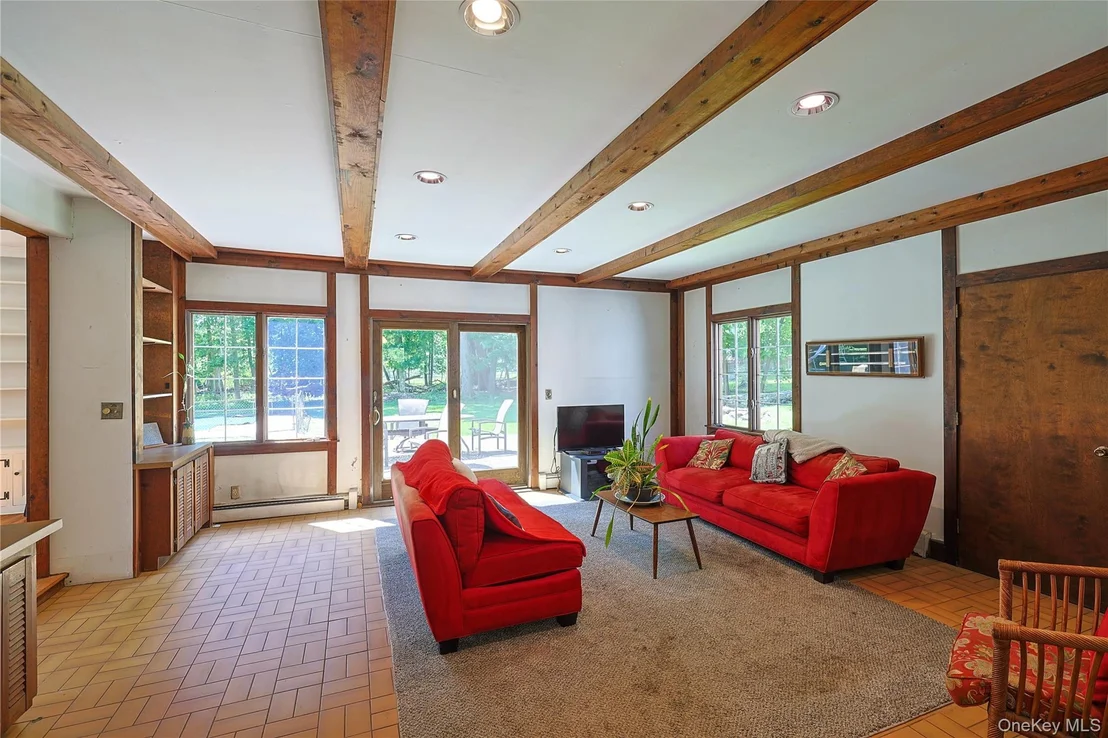 Photo of 404 Downing Way