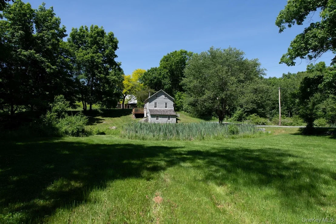 Photo of 275 Pitts Road