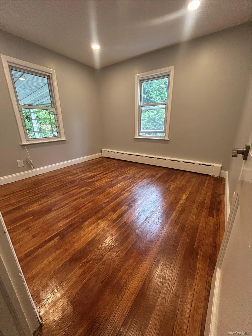 Photo of 207 Morsemere Avenue