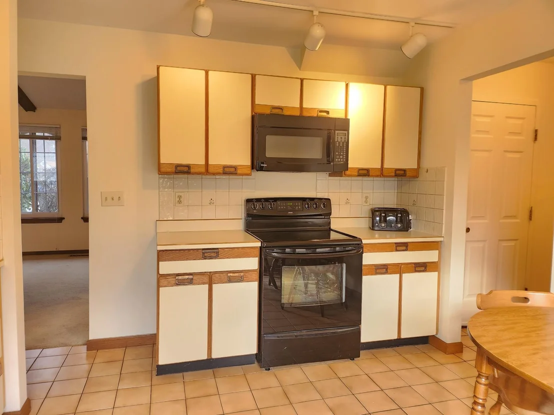 Photo of Unit 8 at 119 Stringham Road