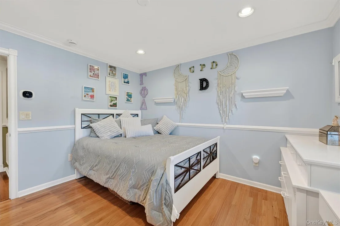 Photo of 20 Alexander Drive