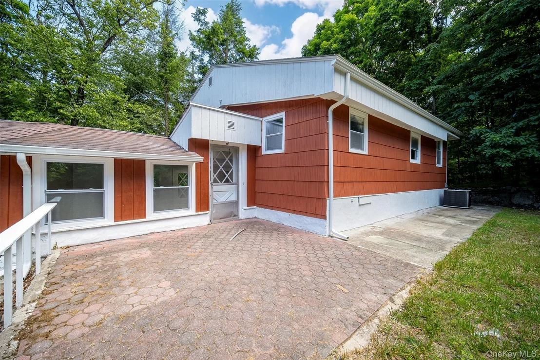 Photo of 219 Benedict Road