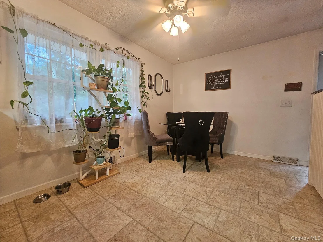 Photo of 4 Pinegrove Drive