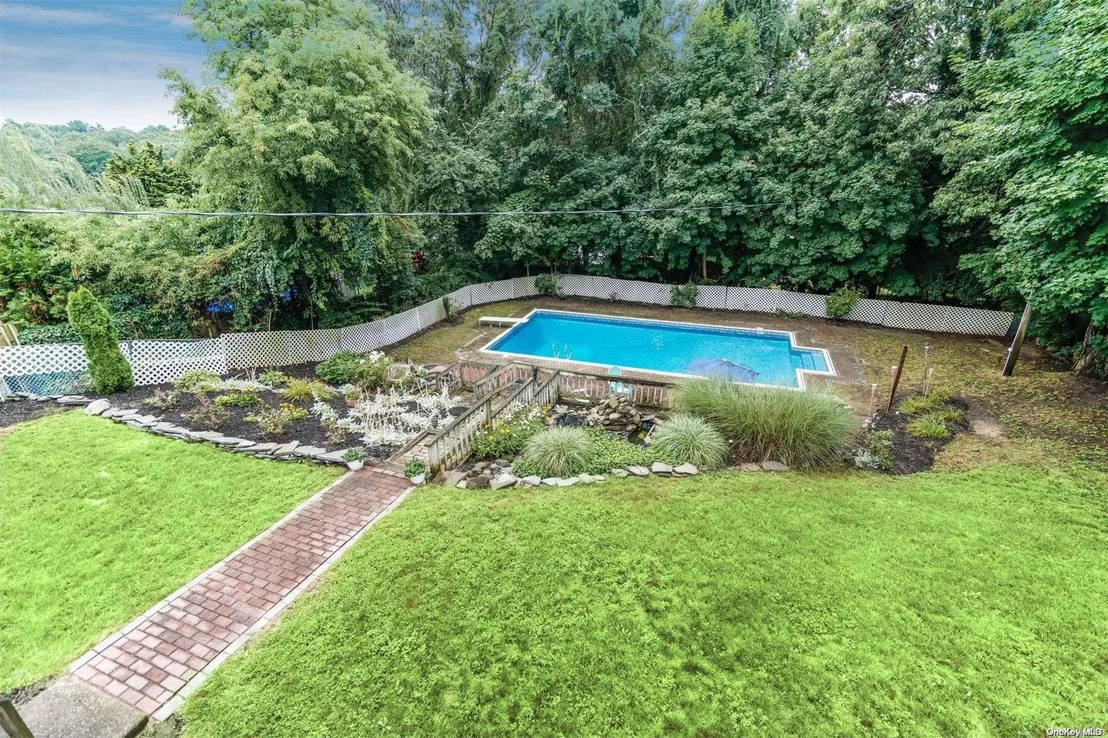 Photo of 12 Hill Lane