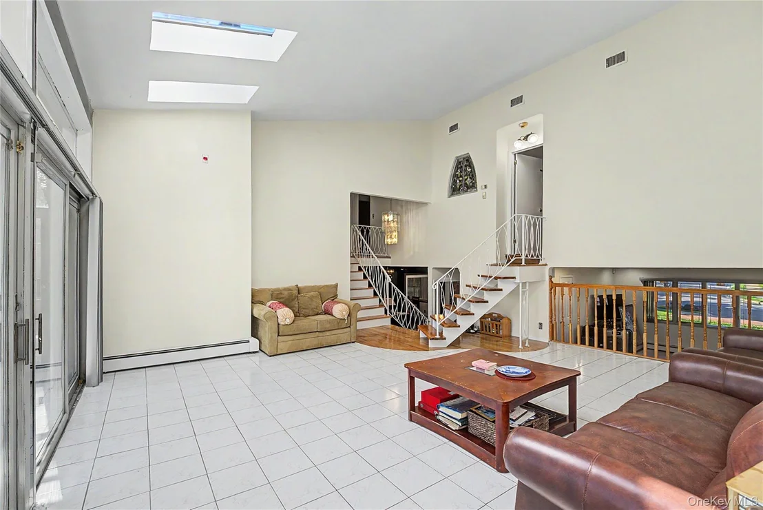 Photo of 159 South Drive