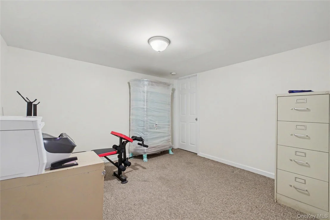 Photo of 684 Marion Avenue