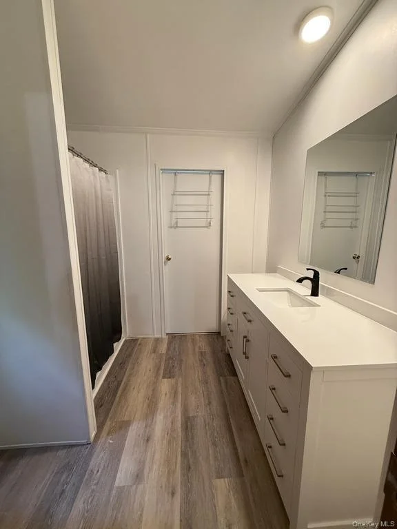 Photo of 551 5th Avenue