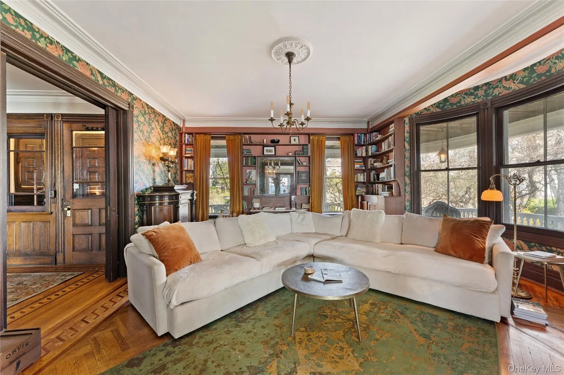 Photo of 28 Hamilton Avenue