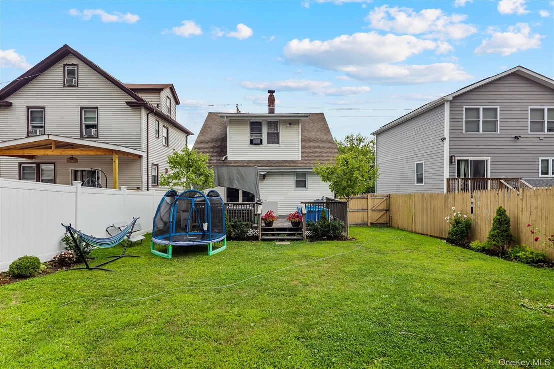 Photo of 64 Maple Avenue