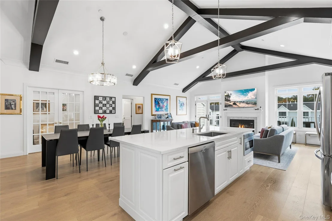 Photo of Unit 744 at 86202 Spruce Pond Circle