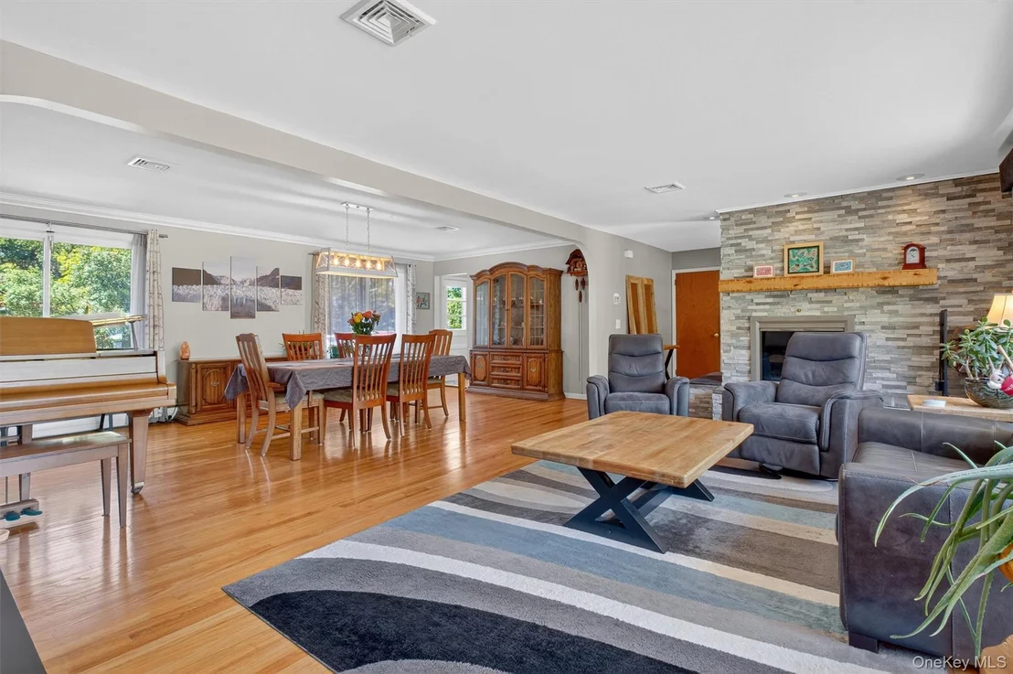 Photo of 14 High Point Drive