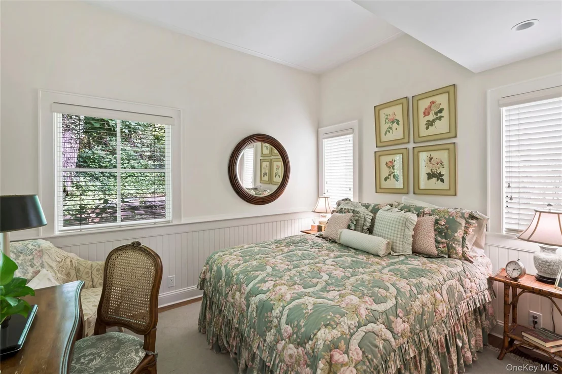 Photo of 116 White Hill Road