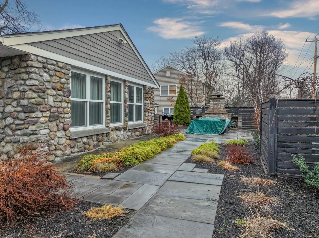 Photo of 538 Angola Road