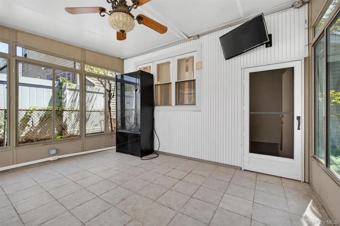Photo of 500 Pershing Boulevard
