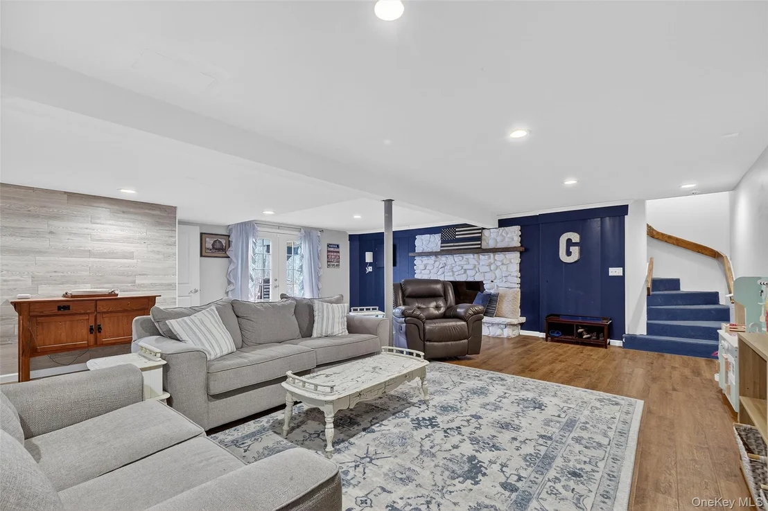 Photo of 8 Ridge Road