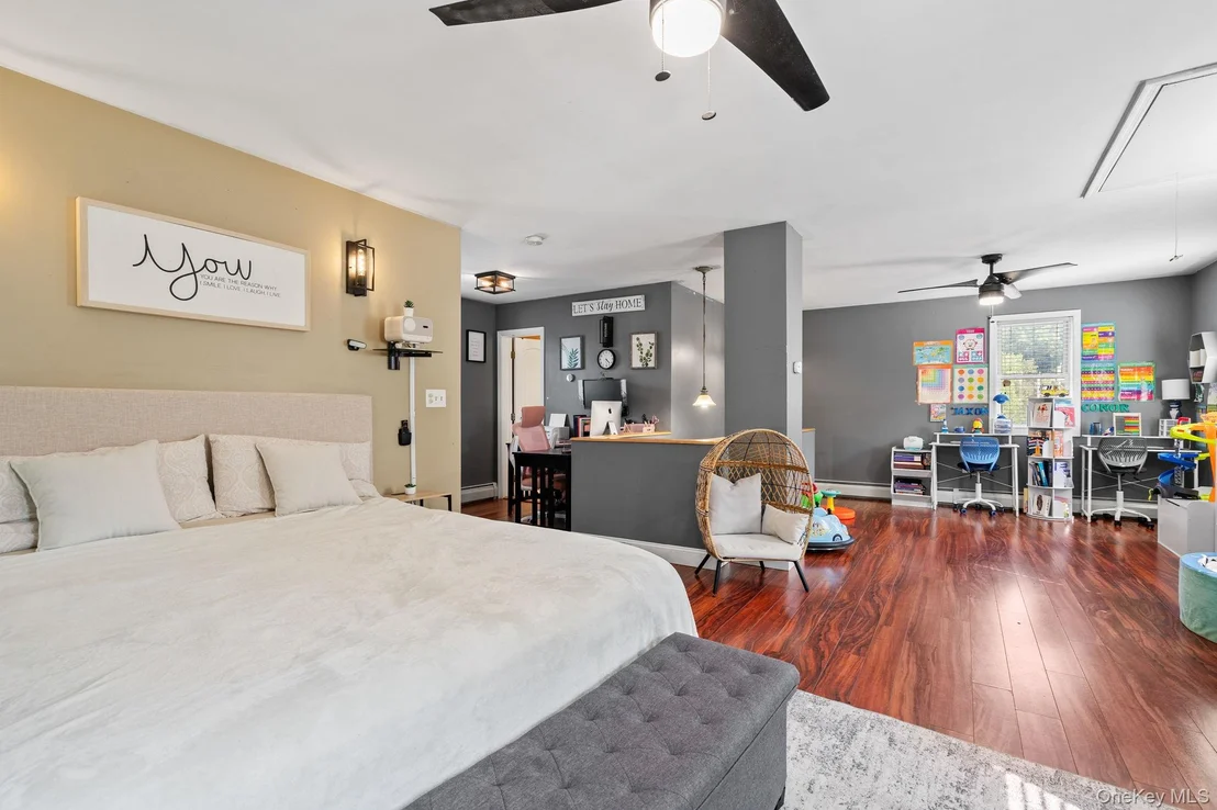 Photo of 54 Boulevard