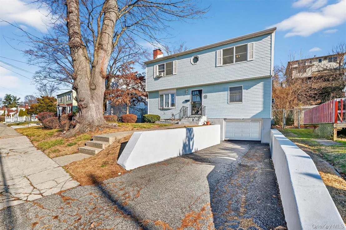 Photo of 191 Morsemere Avenue